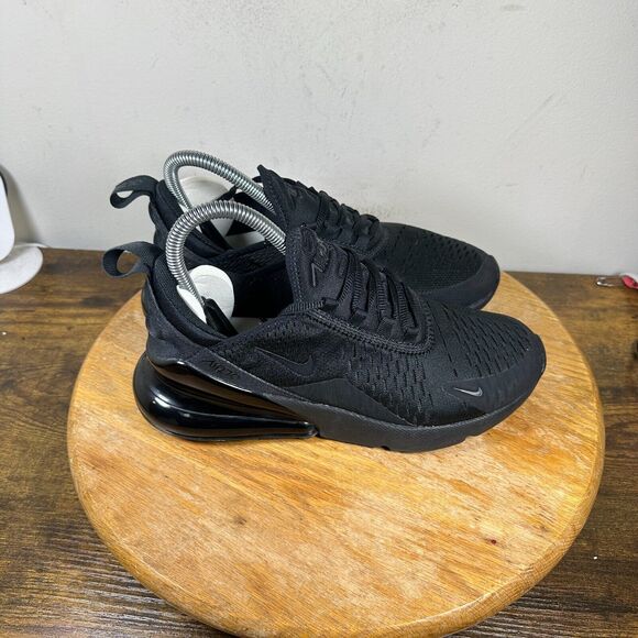 Nike Air‎ Max 270 Women's Size 7 Black White Shoe Sneakers AH6789-006 - Picture 1 of 9